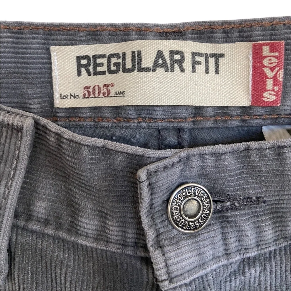 Levi’s 505 REGULAR FIT CORDUROY JEANS
